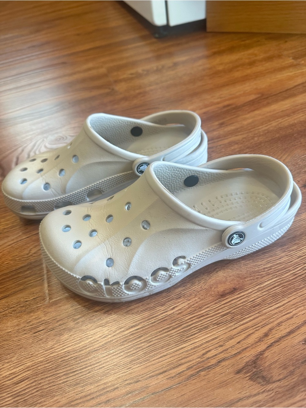 Tan Crocs - Picture 4 of 5